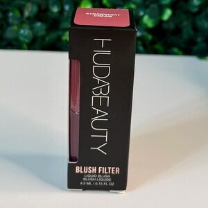 HUDA BEAUTY Blush Filter Soft Glow blush (Strawberry Cream) New